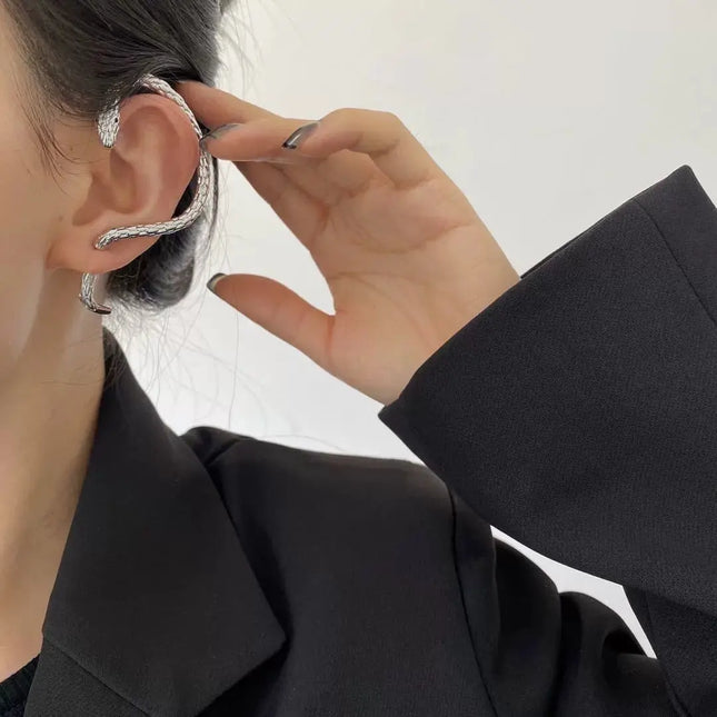 SNAKE EAR CUFF